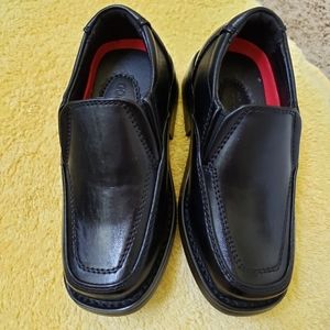 NEW! black dress shoes